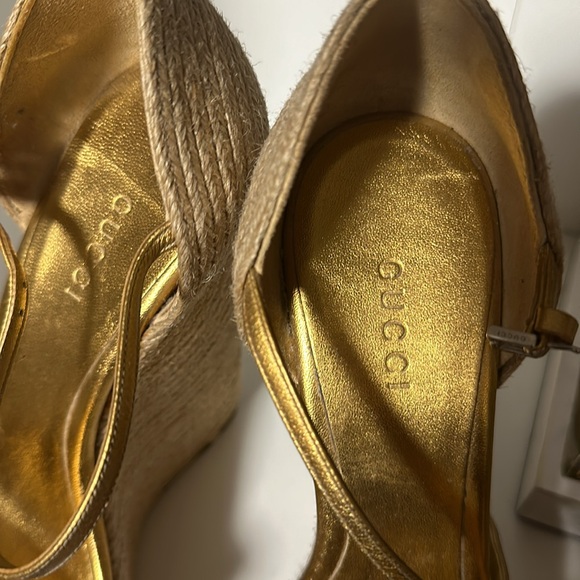 Gucci wedges. Size 37 1/2. Only worn once. - Picture 8 of 10